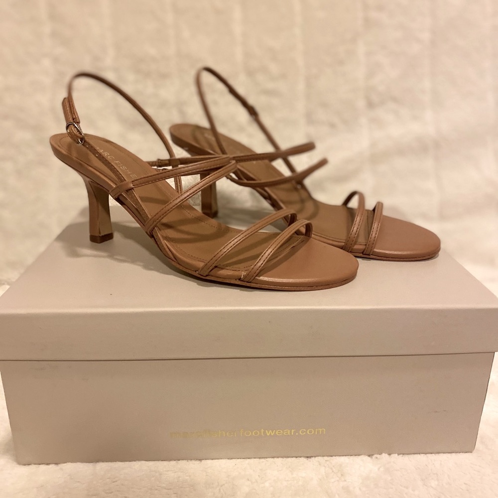 NEW Marc Fisher Strappy Sandal with heel